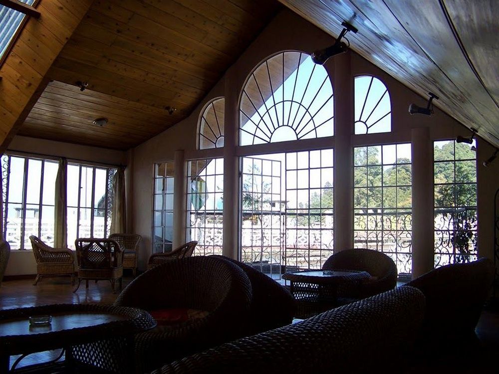 Old - Main Bellevue Heritage Hotel دارجيلنغ المظهر الخارجي الصورة