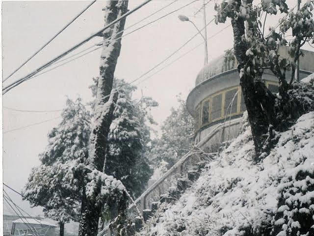 Old - Main Bellevue Heritage Hotel دارجيلنغ المظهر الخارجي الصورة