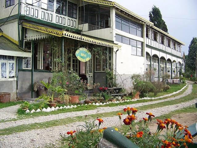 Old - Main Bellevue Heritage Hotel دارجيلنغ المظهر الخارجي الصورة